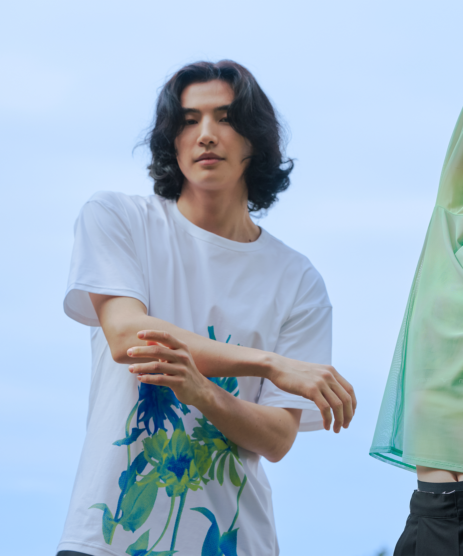 GRAPHIC T-SHIRT 4 (グラフィックTシャツ 4)