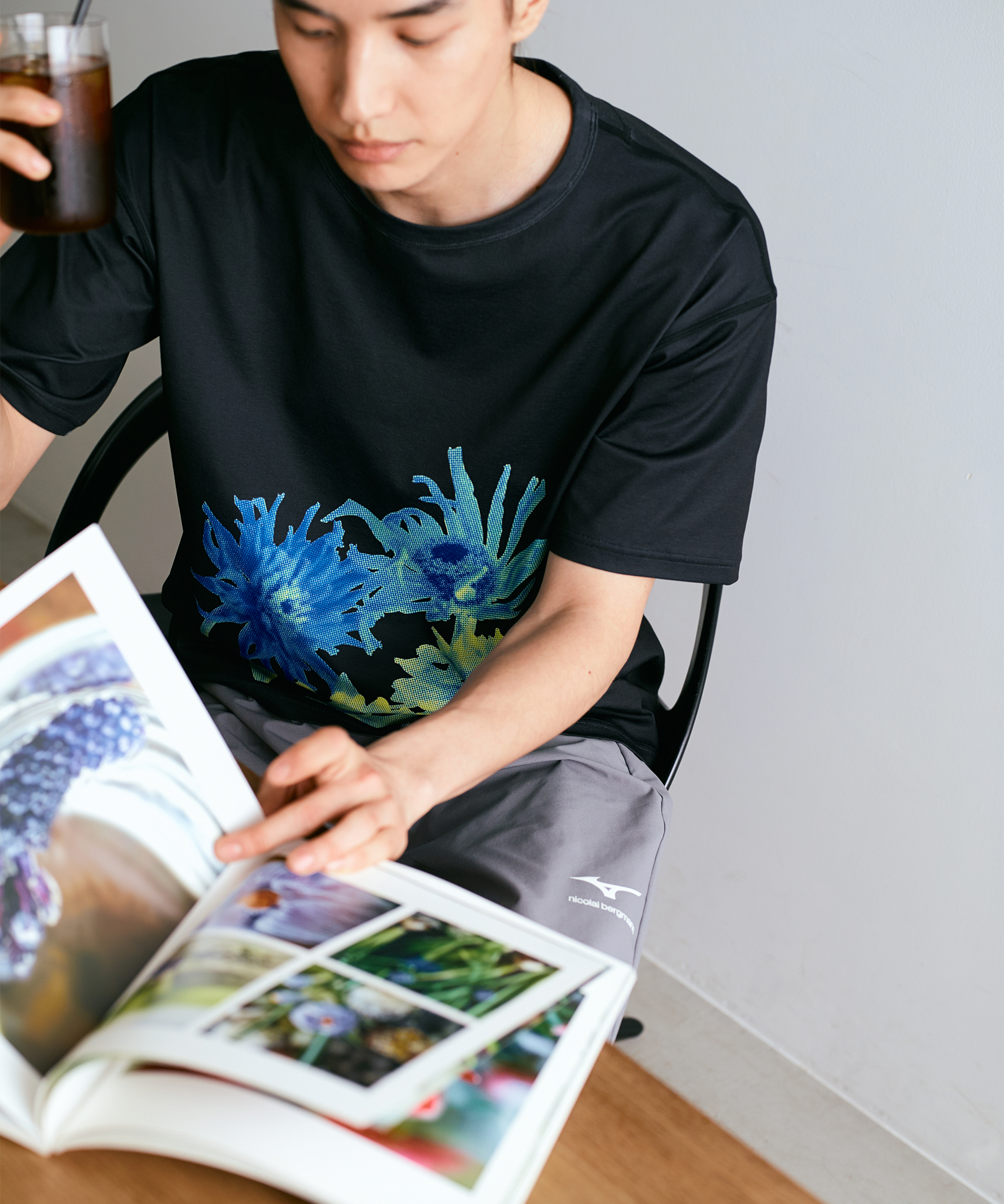 GRAPHIC T-SHIRT 5 (グラフィックTシャツ 5)