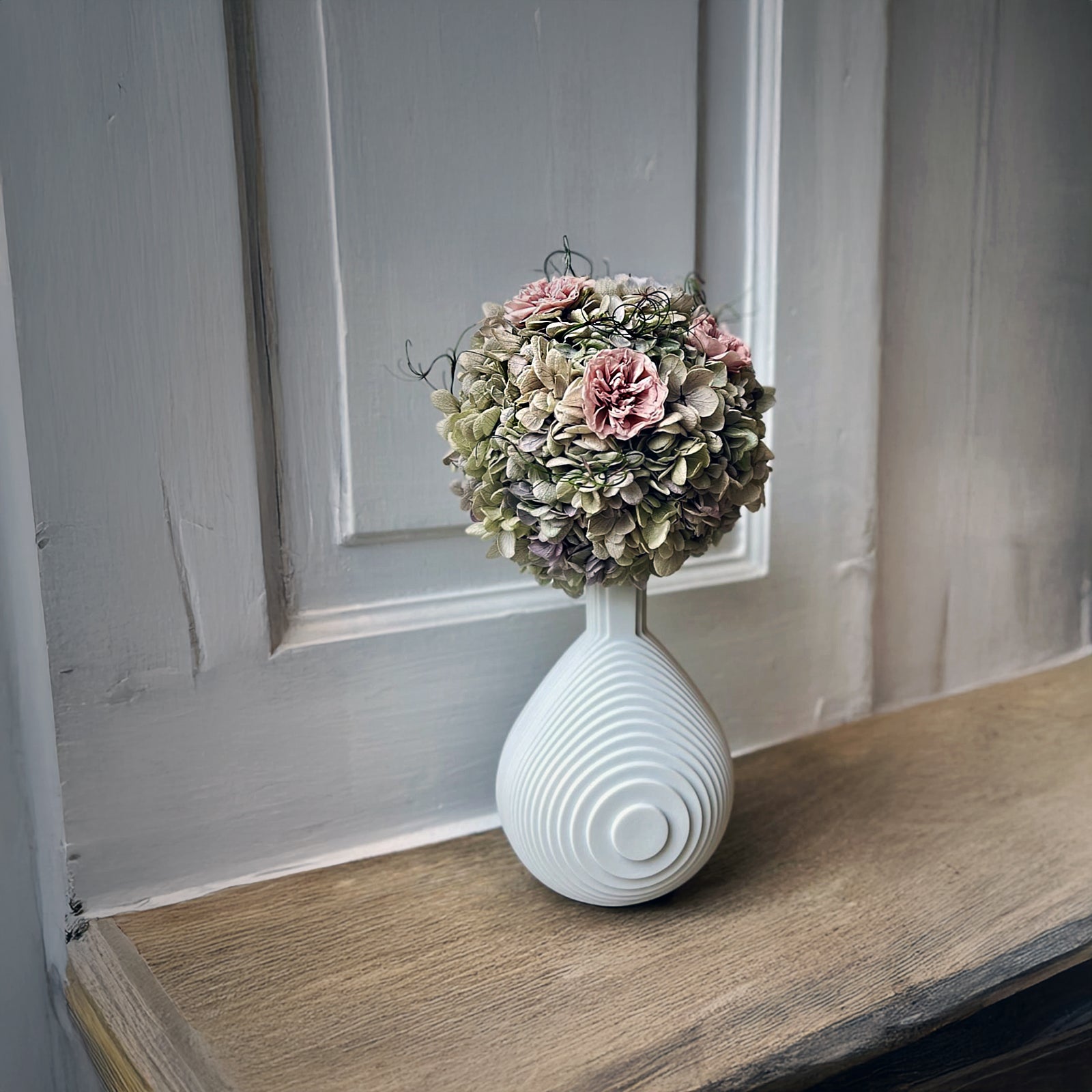 Flow: Preserved Flower Art