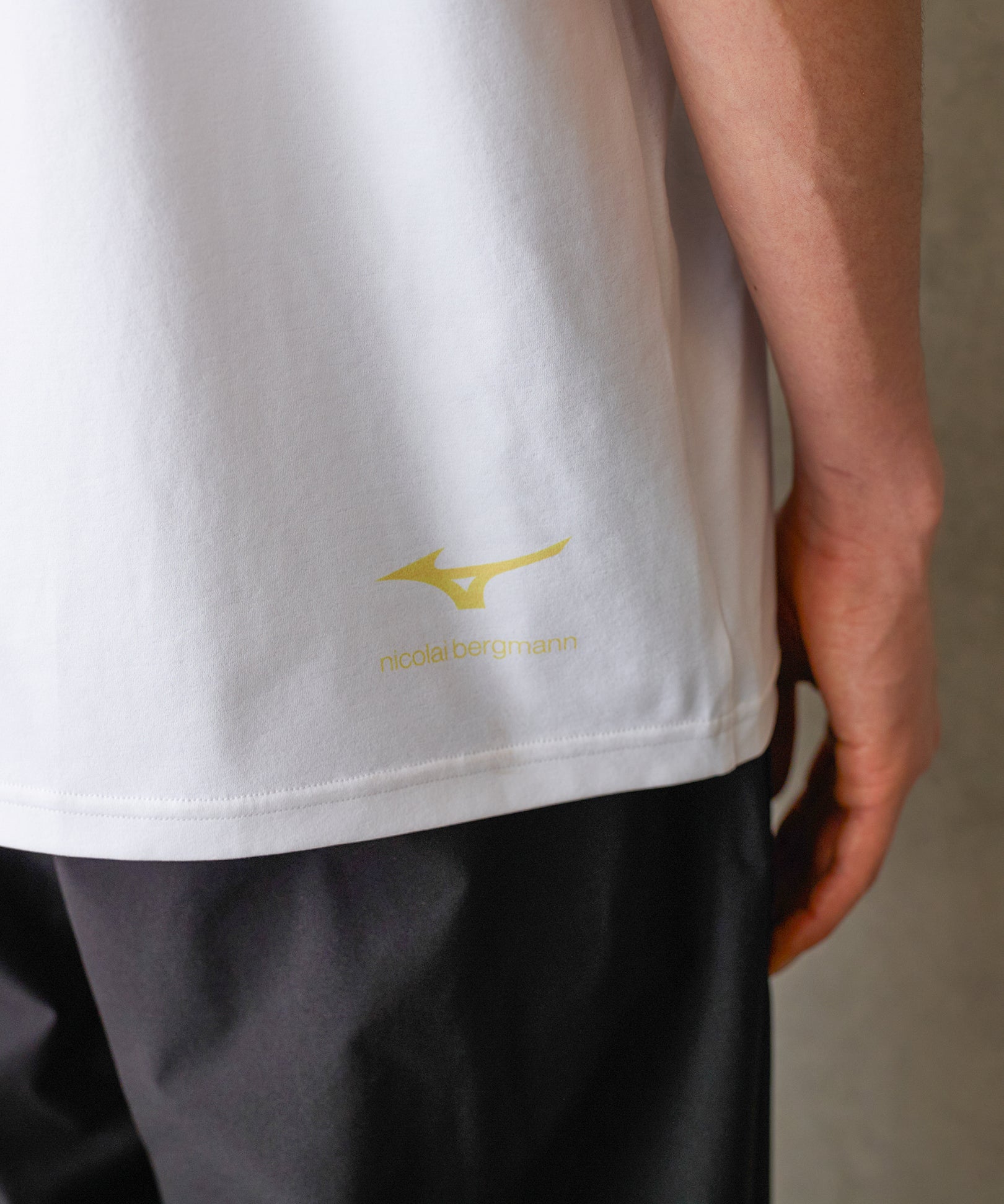 GRAPHIC T-SHIRT 2 (グラフィックTシャツ 2)