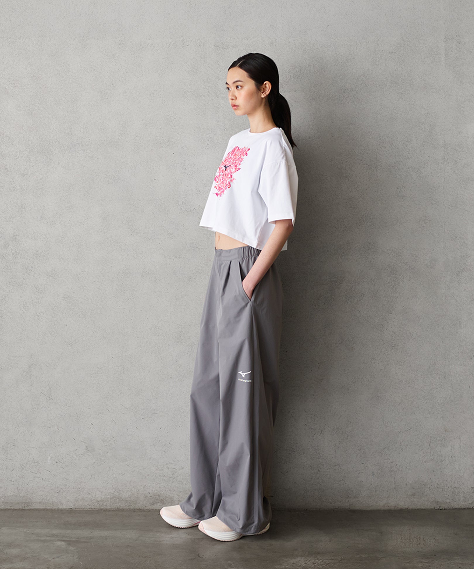 GRAPHIC CROPPED T-SHIRT 1 (グラフィッククロップドTシャツ 1)