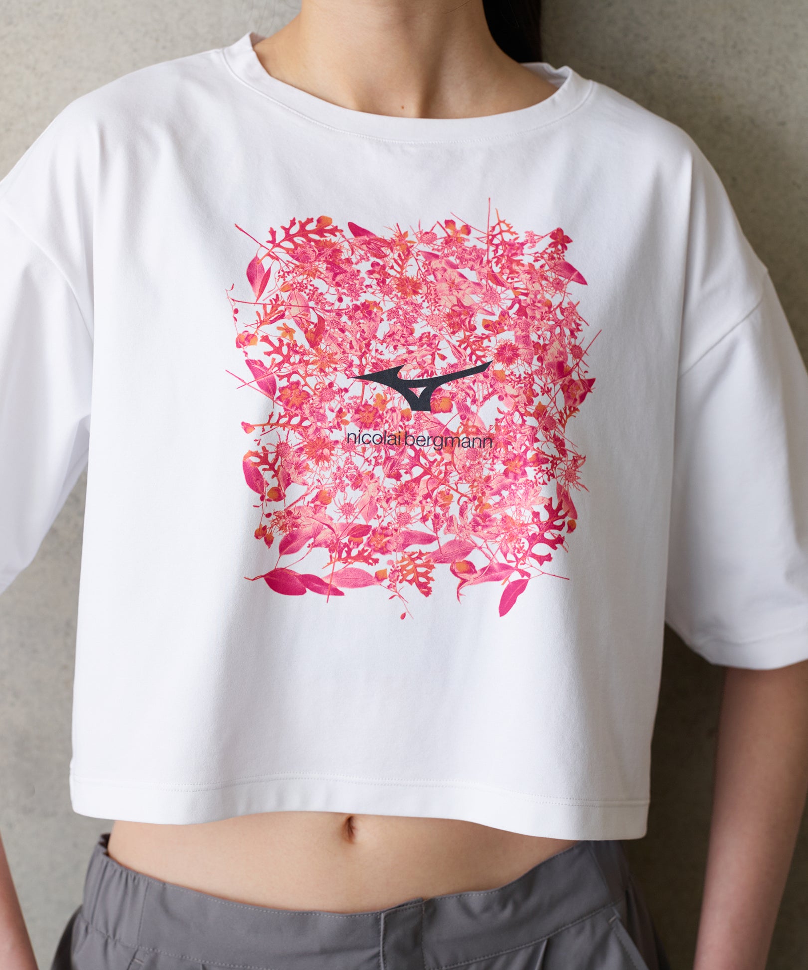 GRAPHIC CROPPED T-SHIRT 1 (グラフィッククロップドTシャツ 1)