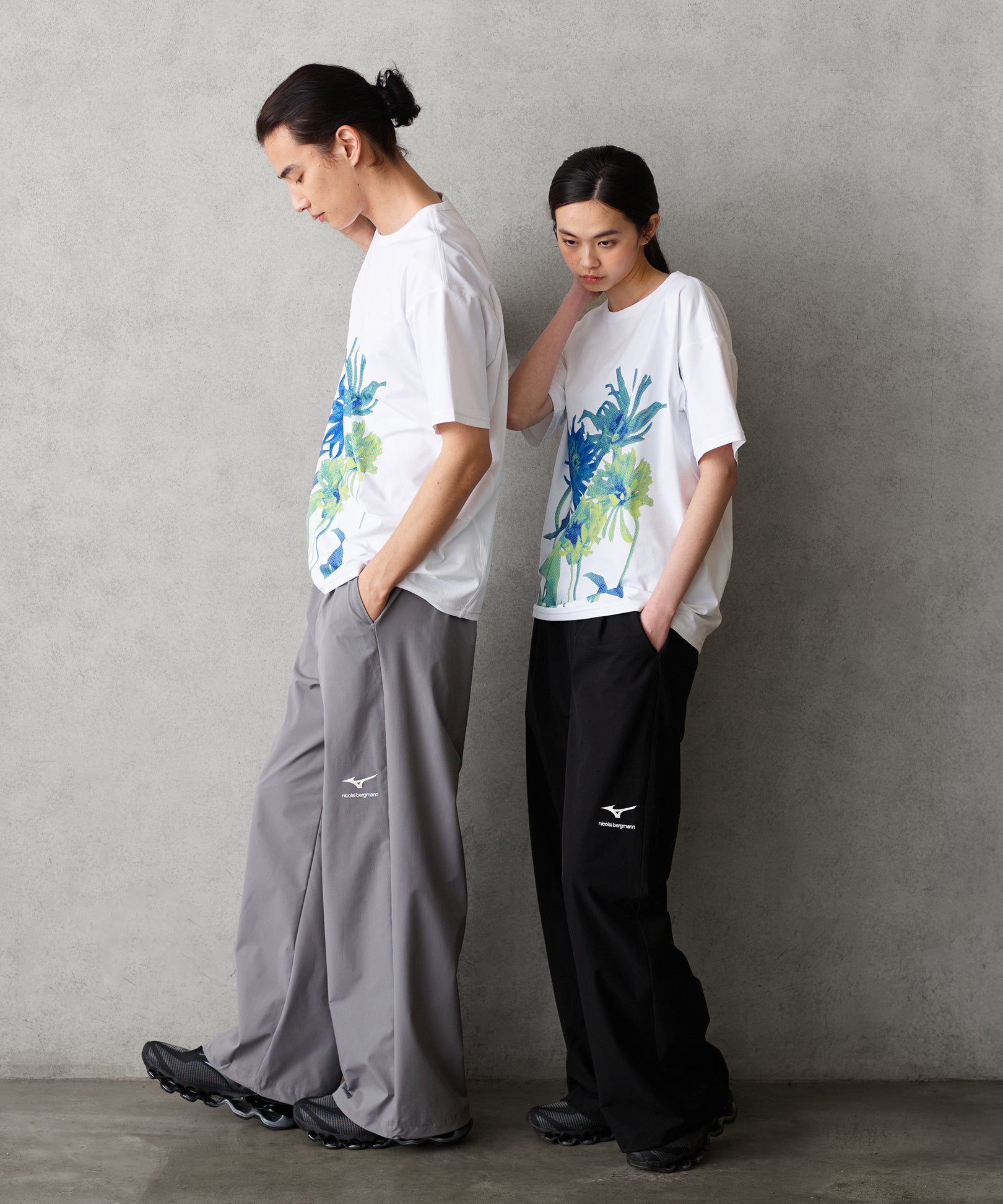 GRAPHIC T-SHIRT 4 (グラフィックTシャツ 4)