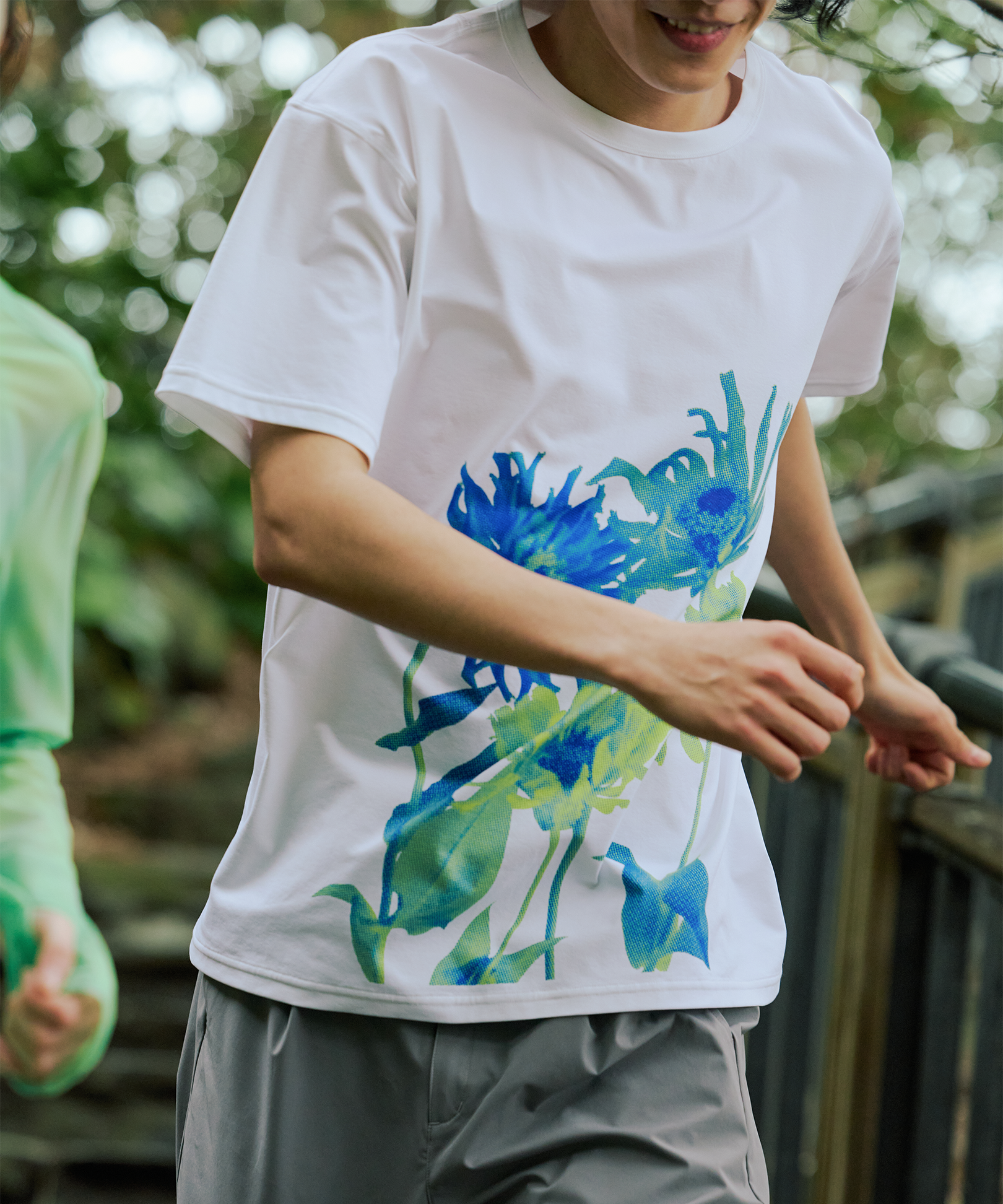 GRAPHIC T-SHIRT 4 （グラフィックTシャツ 4）