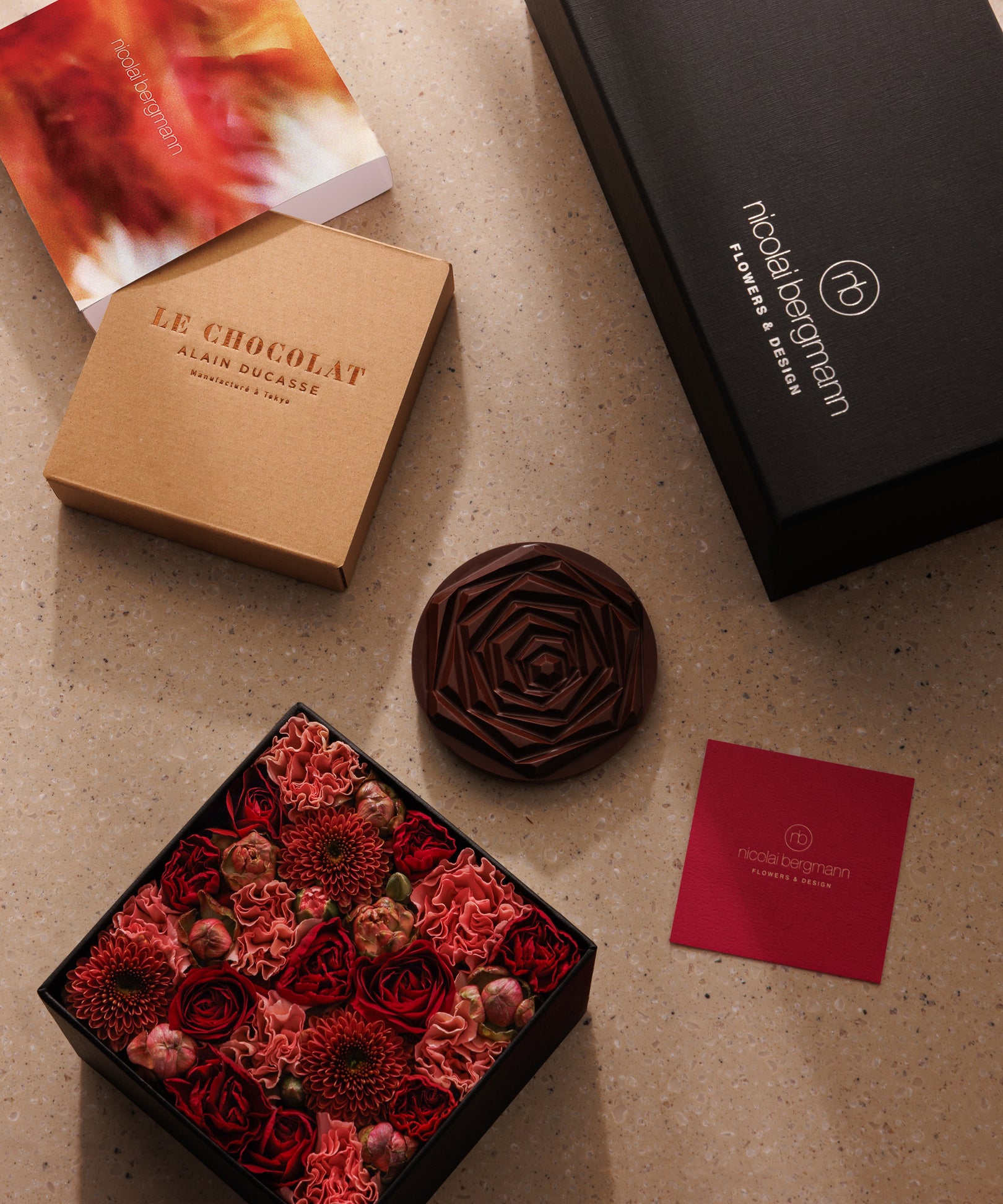 My message for you Gift Set -  Floral Elegance with Le Chocolat Alain Ducasse (My message for you ギフトセット - フローラル エレガンス ウィズ ル・ショコラ・アラン・デュカス)