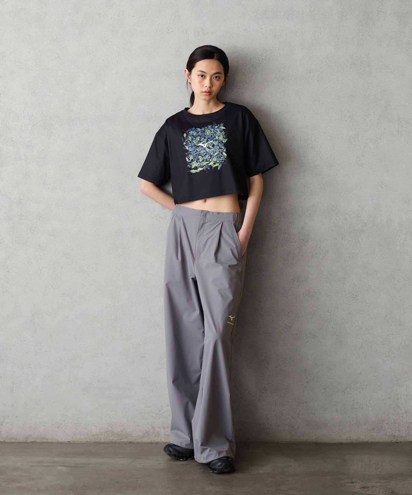 GRAPHIC CROPPED T-SHIRT 2 （グラフィッククロップドTシャツ 2）