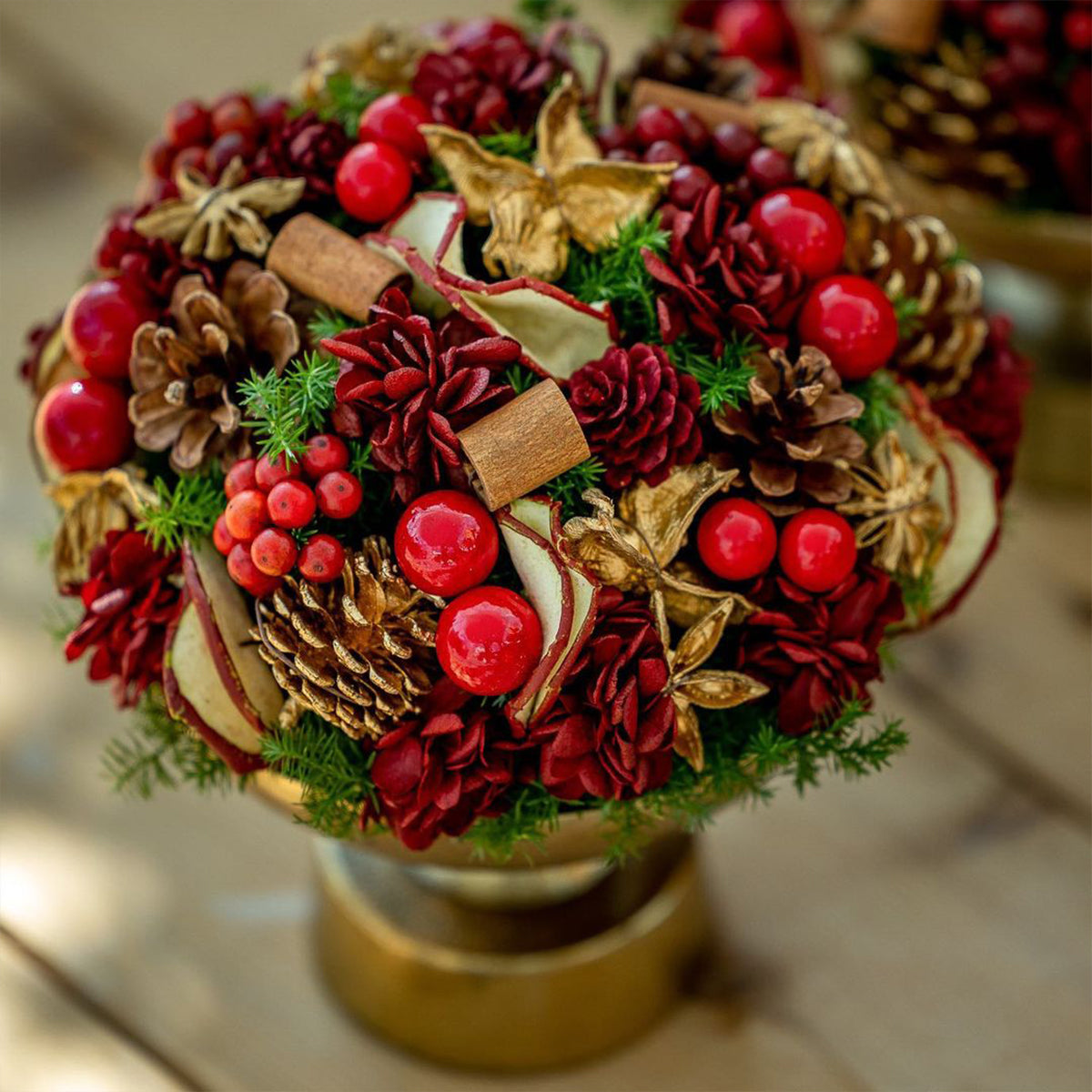 Jolly Holiday Arrangement