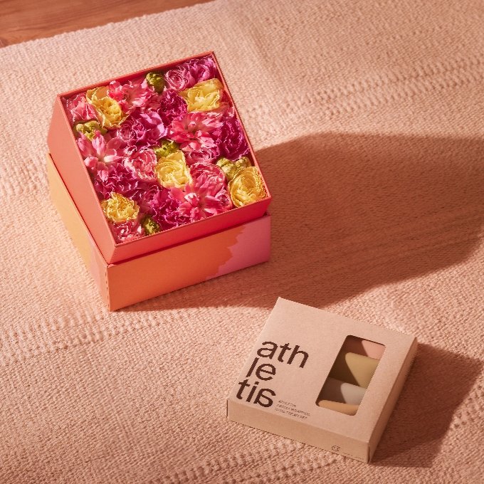                                                         
                                                            Pastel Blooms Gift Set
                                                            with Athletia Hand Cream Set
                                                            ¥11,000 〜
                                                        
                                                        
                                                            詳細を見る
                                                        